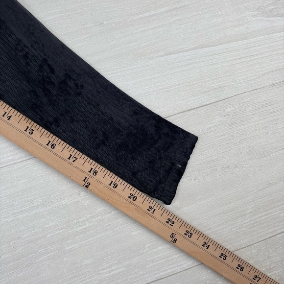 NWT Nike Men's Tech Pack Reflective Gray Running Shirt. Size Medium - Picture 6 of 13